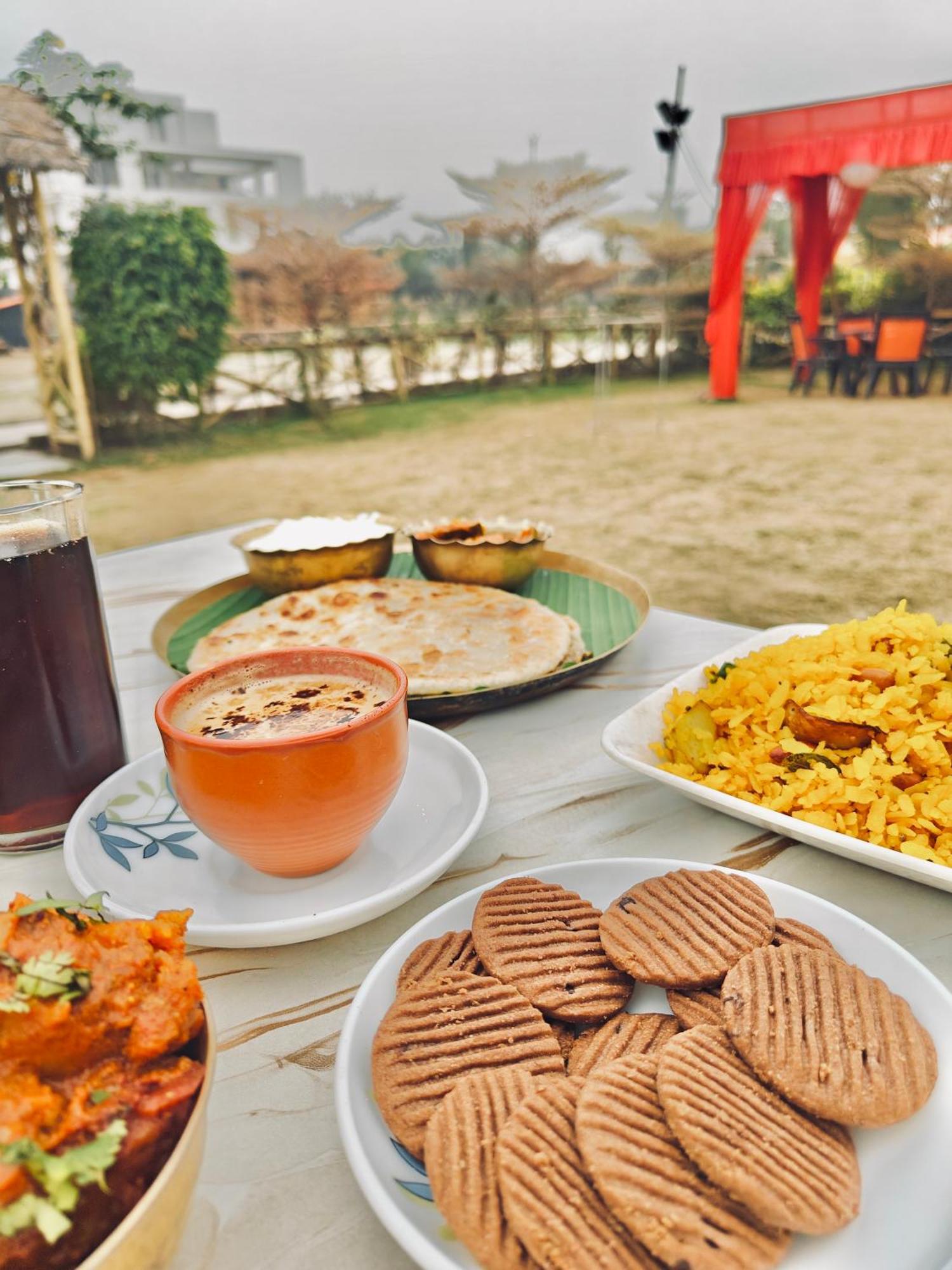 Palli Bangla Resort, Near Ruby Hospital, Anandapur Калькутта Экстерьер фото