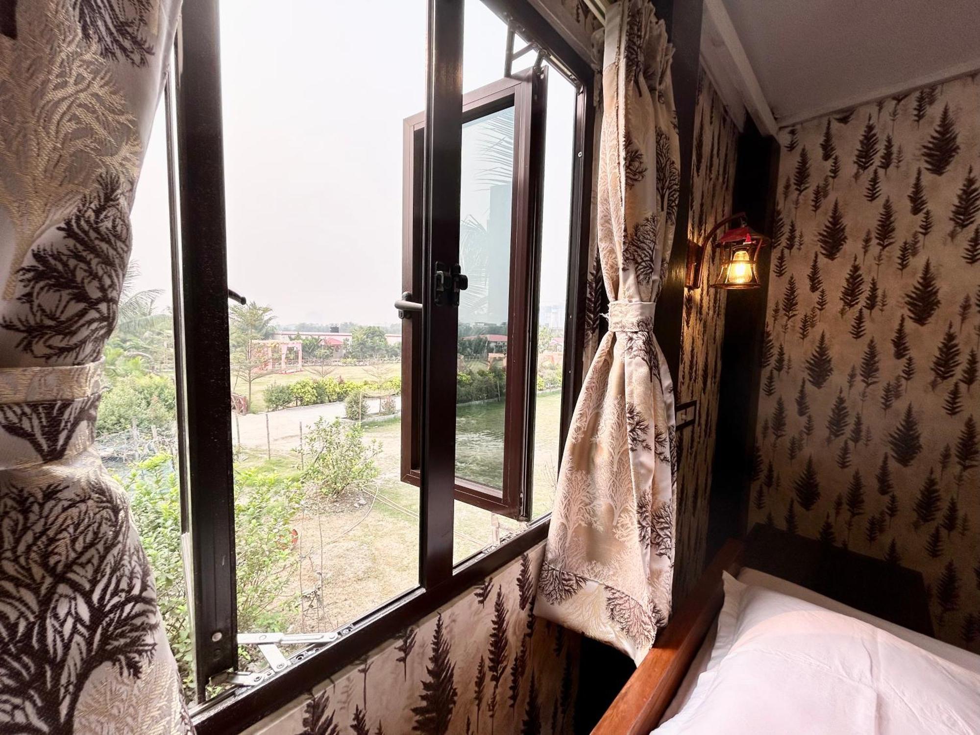 Palli Bangla Resort, Near Ruby Hospital, Anandapur Калькутта Экстерьер фото
